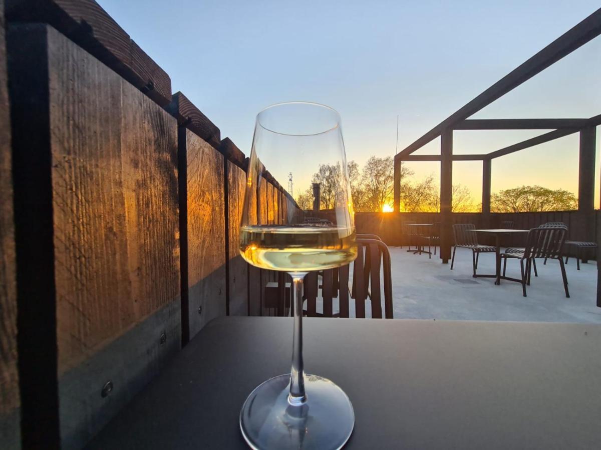 Otto Hotel & Sun Pāvilosta Екстериор снимка