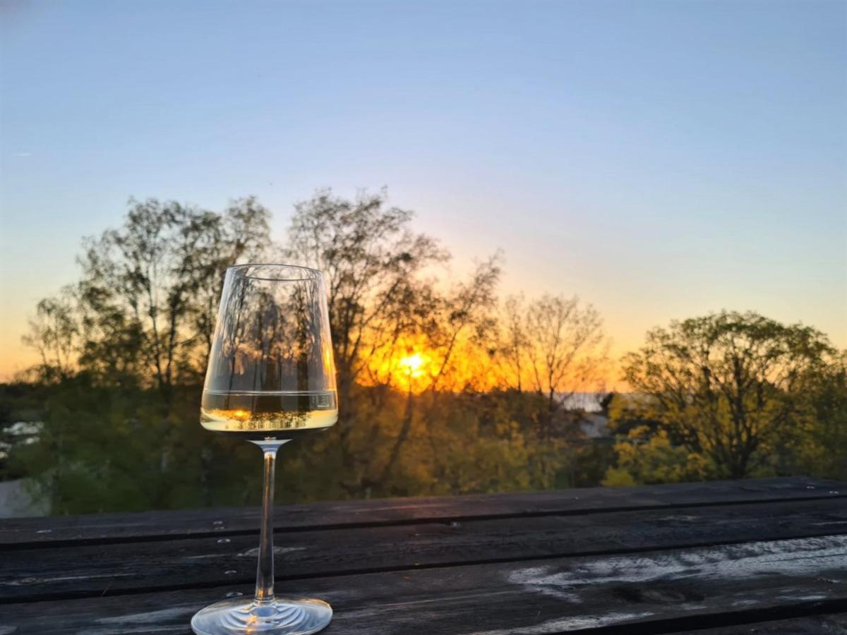 Otto Hotel & Sun Pāvilosta Екстериор снимка